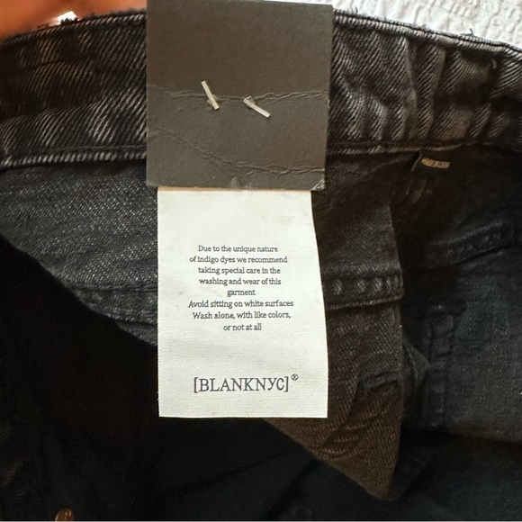 NWT BLANK NYC Black Frayed Hem Denim Shorts Sabotage - Picture 11 of 11